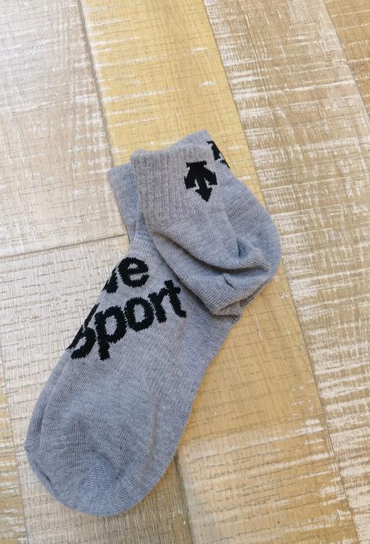 原厂尾货..DST人体工程学直角男女同款中筒袜（六双包邮） 商品图4