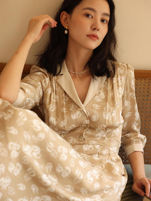 HeyDress郁金香印花连衣裙女秋季法式复古撞色V领高腰优雅风裙子 商品图0