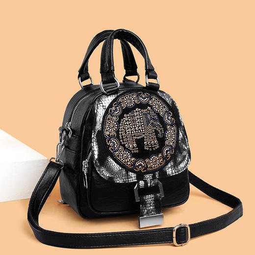 LYXB-L168 时尚气质烫钻刺绣吉象双肩包 商品图2