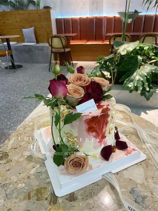 | 秋冬鲜花蛋糕（此款蛋糕禁止使用金箔，以最终呈现效果为准） | 商品图1