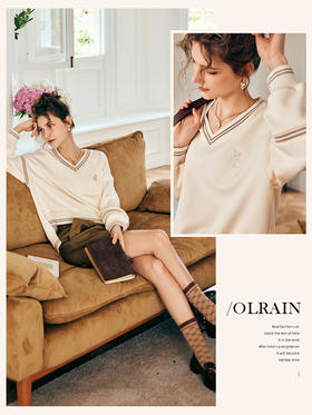 OLrain欧芮儿法式杏色卫衣女早秋2022新款小个子空气棉V领长袖