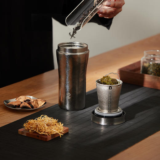 保鲜12h 茶水不变质 | 鸣盏 纯钛泡茶保温杯 茶水分离办公茶具钛杯MZ8007[福利品] 商品图8