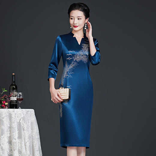 秋装新款，醋酸面料重工绣花连衣裙高端婚宴喜婆婆礼服DY-Q6066 商品图4