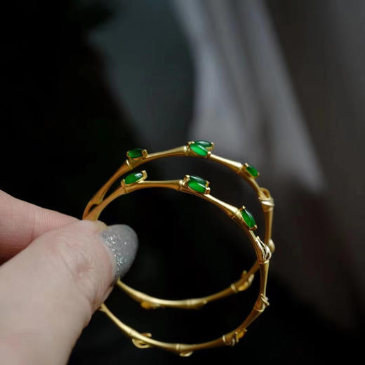 龢盒原创 清隽出尘 坠入人间烟火 18k金镶翡翠清竹大耳圈 商品图4