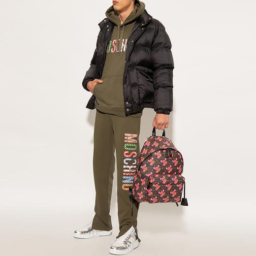 ALEXANDER MCQUEEN 亚历山大.麦昆 男士字母徽标涂鸦绗缝羽绒服棉服 黑色 659318 QTR30 1080 商品图3