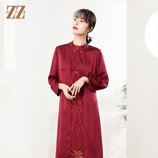 佐尔美秋季新款 红色气质绣花连衣裙 E01LL17 商品图2