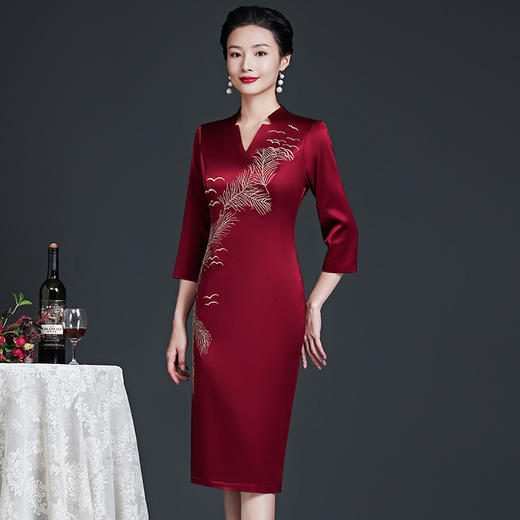 秋装新款，醋酸面料重工绣花连衣裙高端婚宴喜婆婆礼服DY-Q6066 商品图3