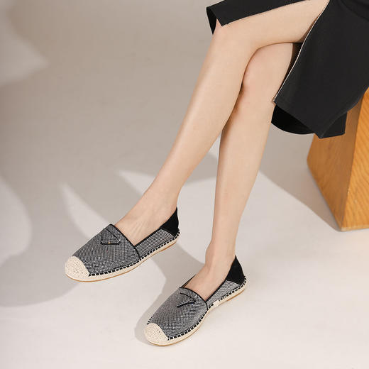 西村名物2022年春季新款百搭通勤编织水钻深口渔夫鞋女单鞋T22AM19851 商品图0