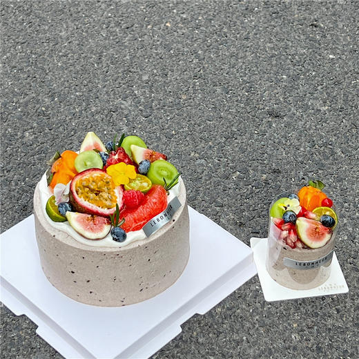 奥利奥果缤纷 · 奶油蛋糕（装饰水果随机） 商品图1