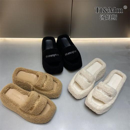 【主播推荐】网红秋冬新款字母刺绣毛毛拖鞋女外穿时尚厚底增高半拖女鞋 商品图0