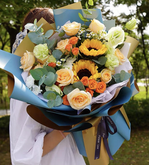 【典藏阳光】向日葵➕玫瑰➕蔷薇➕洋桔梗混搭时尚大花束 商品图0