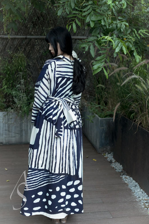 Daniela Gregis  米黄拼深蓝不规则图案长外套 商品图1