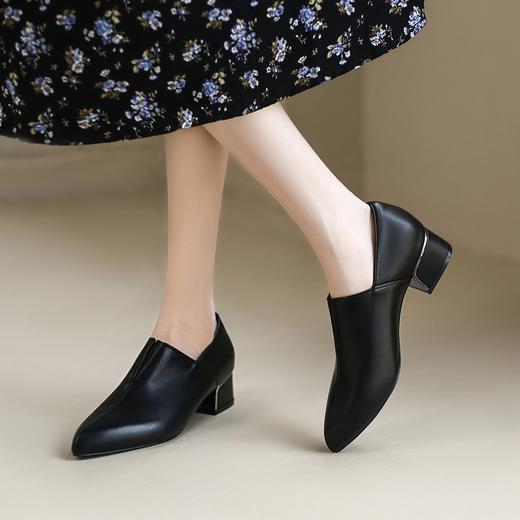 ZHR2022年秋冬新款英伦风黑色粗跟小皮鞋女复古时尚尖头通勤单鞋 商品图2