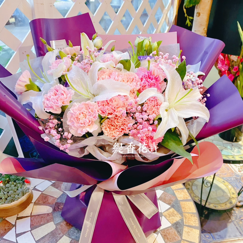 【甜蜜祝福】5朵香水百合➕20朵粉色康乃馨➕满天星精品大花束