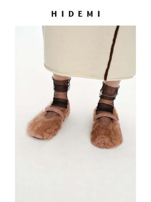 HIDEMI 设计感皮草卷毛玛丽珍极简小羊皮平底鞋 肉桂粉/黑色 商品图3