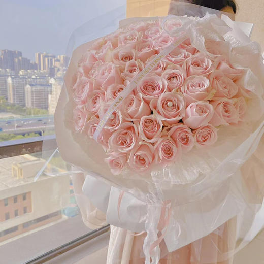 《甜心蛋糕》52枝粉红雪山玫瑰花花束 商品图2