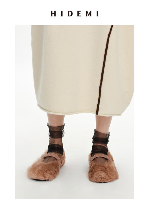 HIDEMI 设计感皮草卷毛玛丽珍极简小羊皮平底鞋 肉桂粉/黑色 商品图2