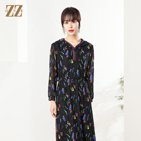 佐尔美秋季新款 时尚蕾丝网纱连帽连衣裙女E21LL02