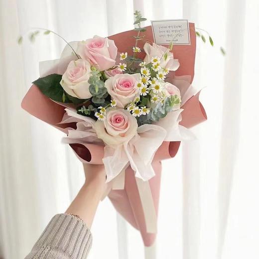 《小幸运》小号花束 品种随机 商品图5