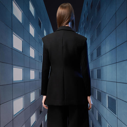 VIMAGE纬漫纪冬季新款简约通勤西装外套女V1803431 商品图5