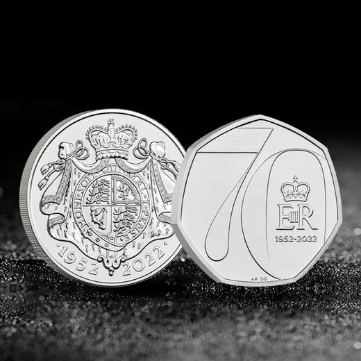 英国女王伊丽莎白二世登基70周年纪念卡币 商品图3