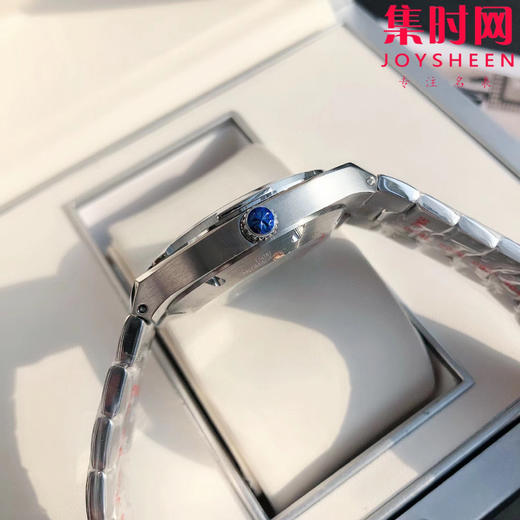 江诗丹顿纵横四海系列4500V 男士腕表
机芯：搭载进口西铁城 商品图6