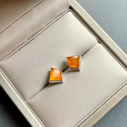 高冰种黄翡芬达色耳钉18k白金钻石镶嵌 商品图1