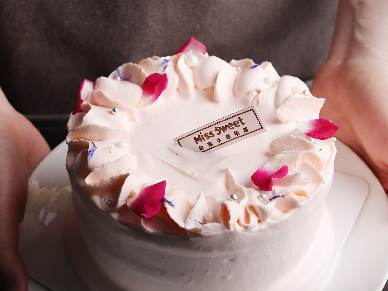 荔枝玫瑰动物奶油蛋糕