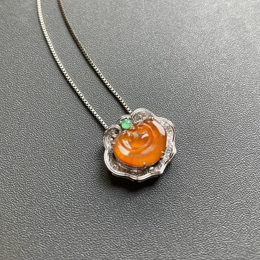 高冰到玻璃种黄翡芬达色如意18k白金钻石镶嵌 商品图4