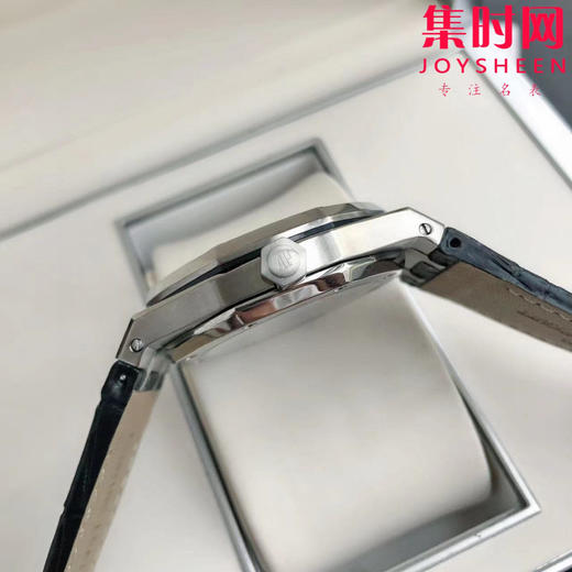 亲民版 爱彼皇家橡树系列AP15400
机芯：搭载进口西铁城 商品图6