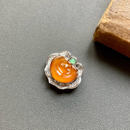 高冰到玻璃种黄翡芬达色如意18k白金钻石镶嵌 商品图0