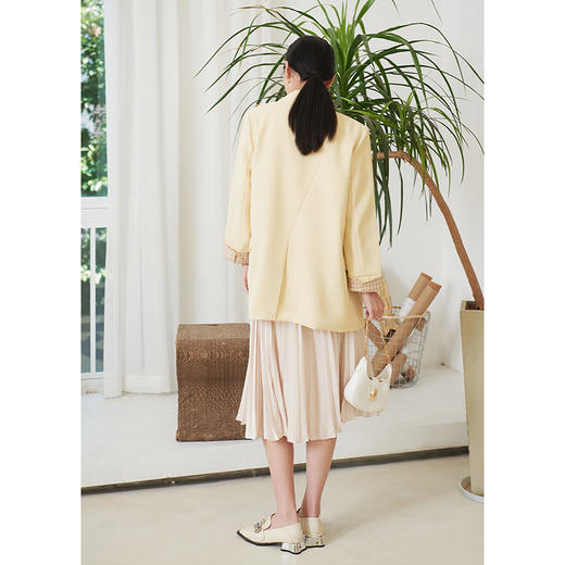 NEELLY纳俪商场同款奶酪黄西装外套女秋季新款双排扣宽松上衣韩版N22034C06624 商品图4