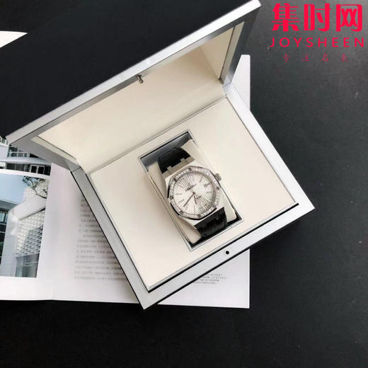 亲民版 爱彼皇家橡树系列AP15400
机芯：搭载进口西铁城 商品图1