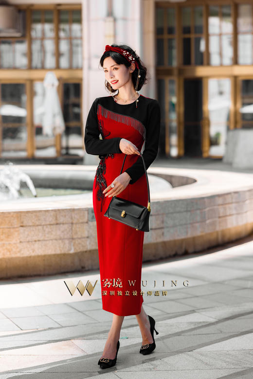 2202120 经典故事高弹乱麻 柔光斜纹绒连衣裙 雾境 商品图3