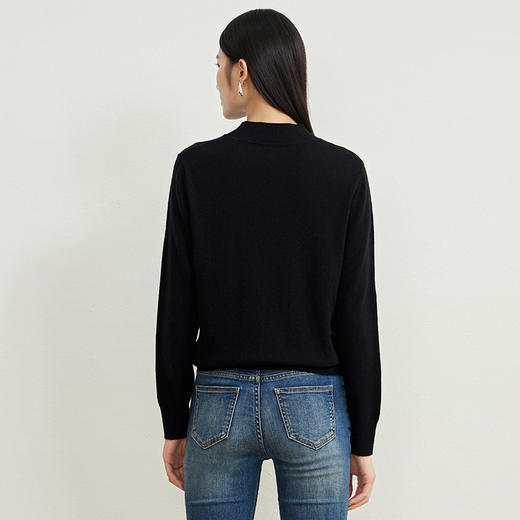 EITIE爱特爱新款中领简约毛衣套头打底衫针织衫6801526 商品图9