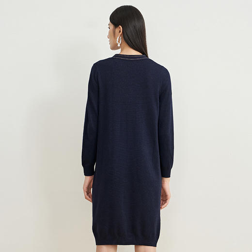 EITIE爱特爱冬季新款V领时尚通勤针织连衣裙女6801521 商品图4