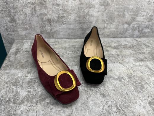 IUIU 22年秋季新品羊皮绒面浅口单鞋舒软鞋 U22CE37611 商品图0