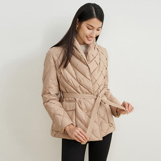 EITIE爱特爱冬季新款白鸭绒收腰显瘦修身羽绒服6811506 商品图2