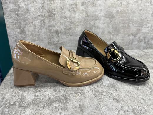 IUIU 22年秋冬新款圆头粗高跟漆皮乐福鞋 U22CM37631 商品图4