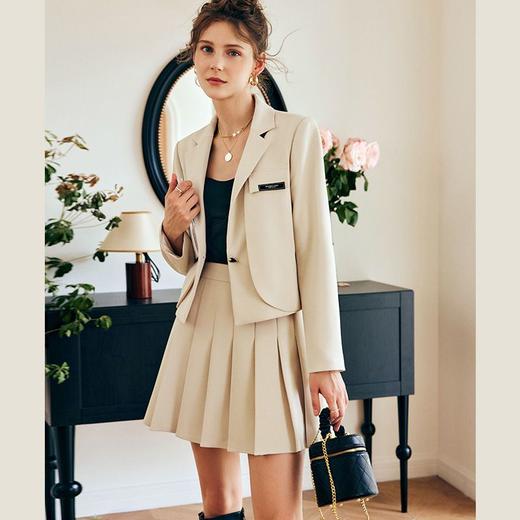 欧芮儿法式卡其色时尚套装女早秋2022新款外套百褶裙两件套 商品图1