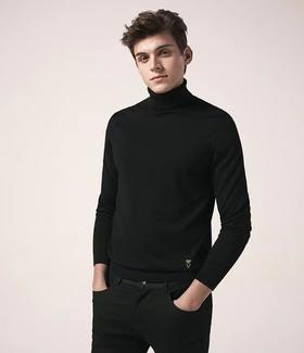 南4威可多长袖针织衫