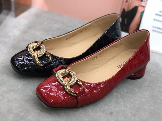 IUIU 时装浅口鞋鞋圆头水钻金属扣女单鞋U21AE12631 商品图1