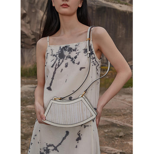 饮水鸟夏季新款非遗夏布包 夏布扇子包 商品图2