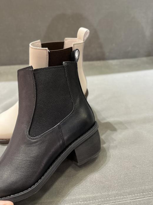 IUIU 经典切尔西短靴粗跟短筒牛仔靴 U21DS44121 商品图4