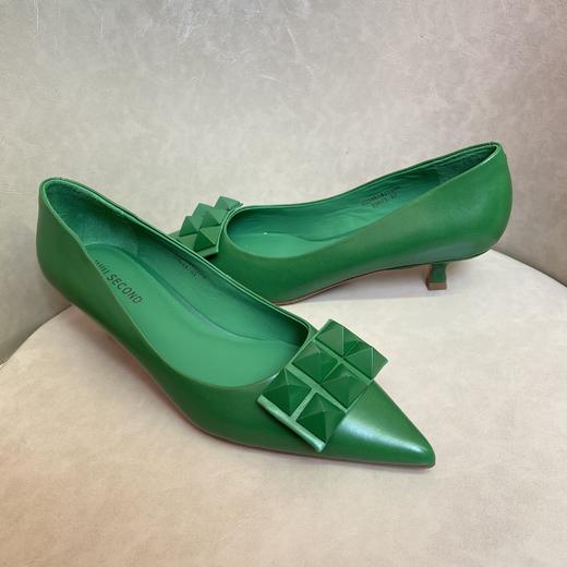 IUIU SECOND2022春季浅口单鞋时尚铆钉正装通勤高跟鞋商场同款 商品图4