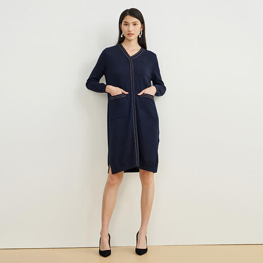 EITIE爱特爱冬季新款V领时尚通勤针织连衣裙女6801521 商品图3