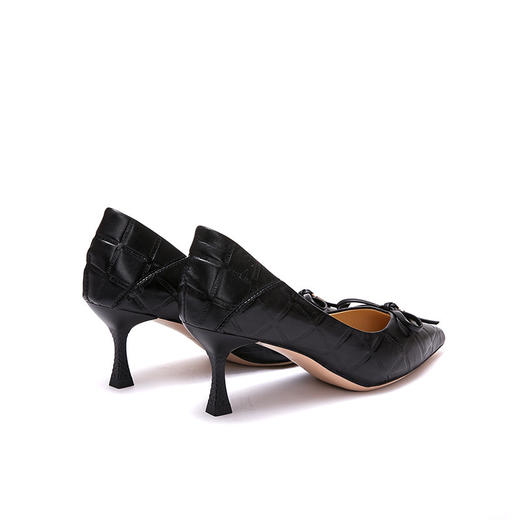 IUIU SECOND 春夏石头纹压花牛皮蝴蝶结时装单鞋U21AE13361 商品图1