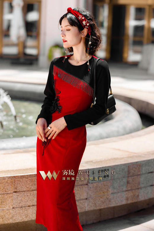 2202120 经典故事高弹乱麻 柔光斜纹绒连衣裙 雾境 商品图2