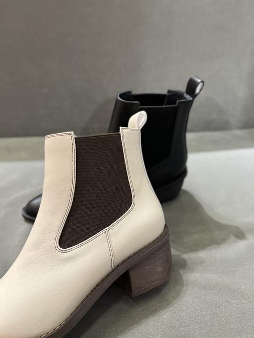 IUIU 经典切尔西短靴粗跟短筒牛仔靴 U21DS44121 商品图3