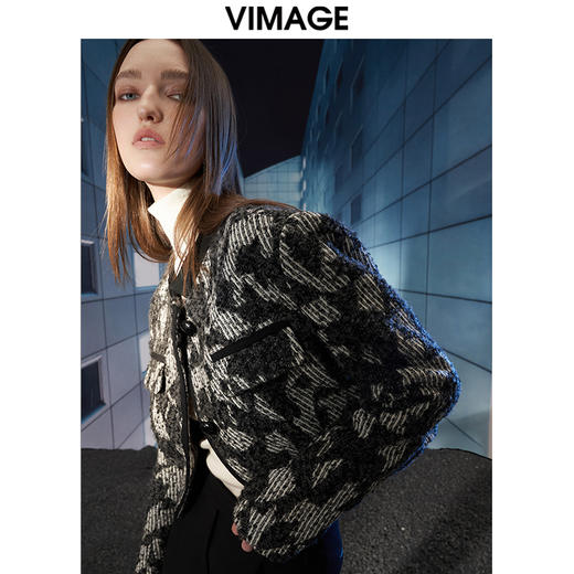 VIMAGE纬漫纪秋冬新款洋气优雅时尚气质显瘦短外套女V1803423 商品图3